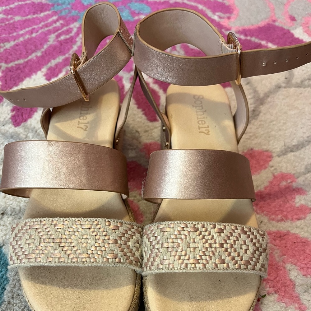 Girls Rose gold sandals